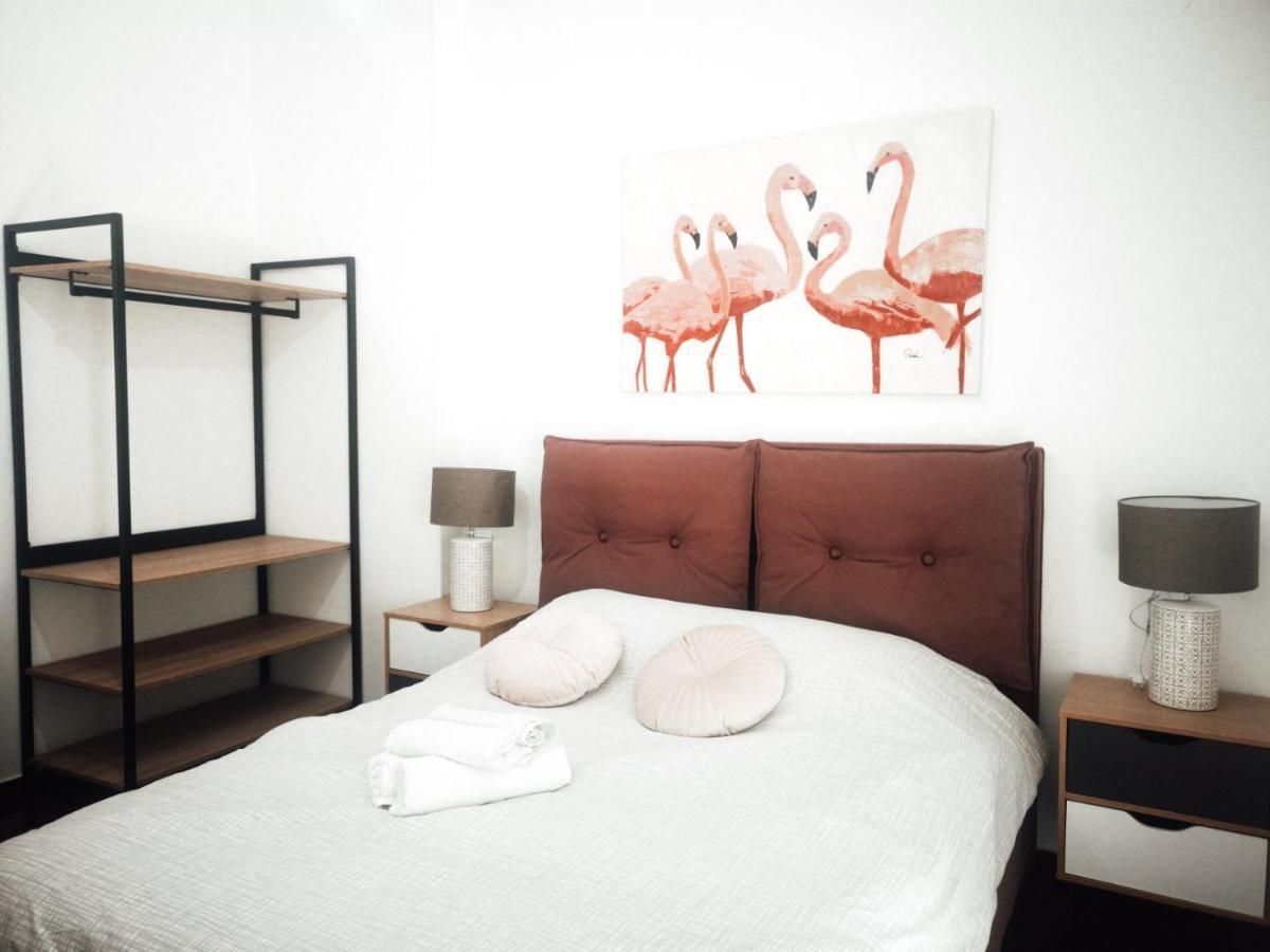 Explore Greece From Colorful City Centre Apartment Chalkís Exterior foto